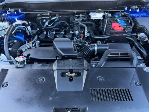 Used 2024 Honda CR-V EX-L image 8