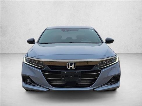 Used 2022 Honda Accord Sport image 2