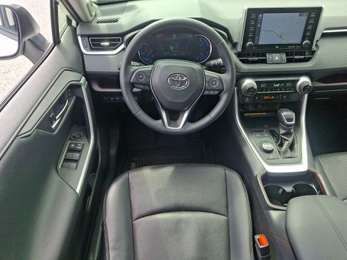 Used 2020 Toyota RAV4 Limited AWD/4WD image 12