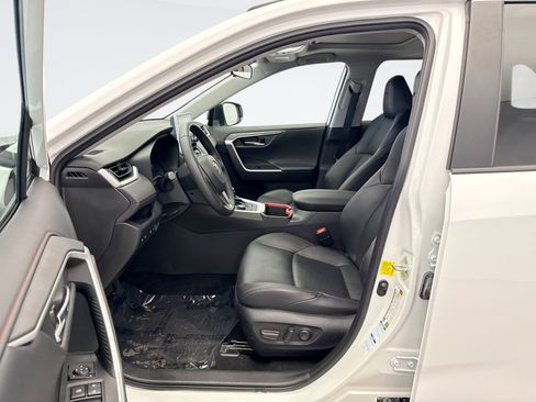 Used 2022 Toyota RAV4 TRD Off-Road image 10