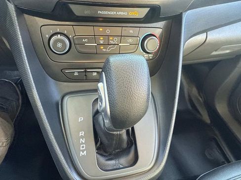 Used 2020 Ford Transit Connect XL image 22