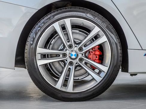 Used 2018 BMW 340i xDrive Sedan AWD/4WD image 14