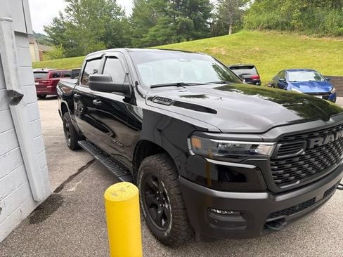 Used 2025 RAM 1500 Warlock AWD/4WD image 3