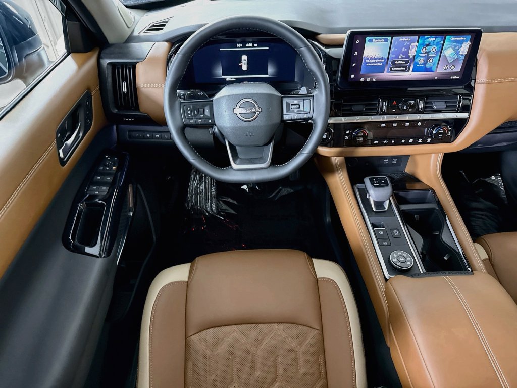 Certified 2026 Nissan Pathfinder Platinum AWD/4WD image 4