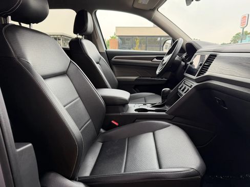 Used 2021 Volkswagen Atlas SE FWD image 17