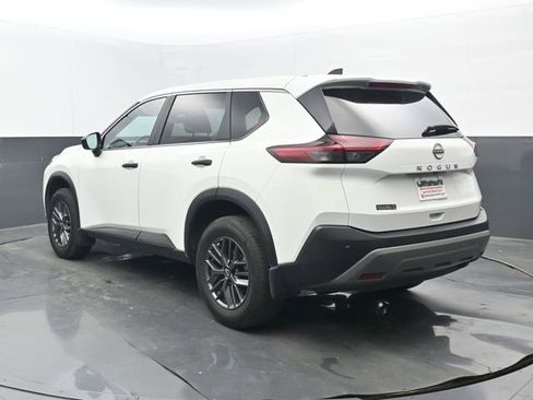 Used 2023 Nissan Rogue S image 3