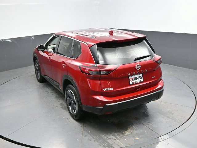 Used 2025 Nissan Rogue SV AWD/4WD image 43