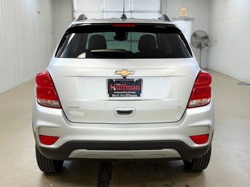 Used 2020 Chevrolet Trax LT w/ LT Convenience Package FWD image 6