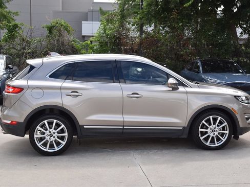 Used 2019 Lincoln MKC Reserve w/ MKC Technology Package FWD image 6