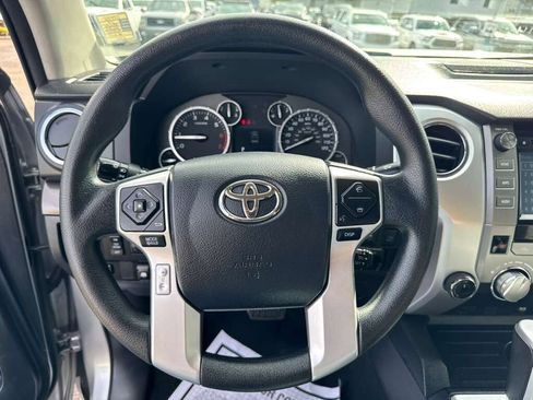 Used 2017 Toyota Tundra SR5 w/ SR5 Upgrade Package AWD/4WD image 17