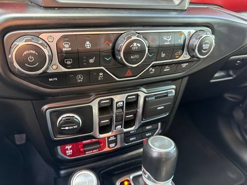 Used 2021 Jeep Wrangler Unlimited Rubicon AWD/4WD image 23
