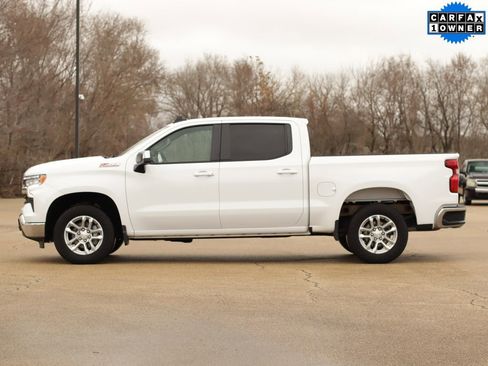 Used 2024 Chevrolet Silverado 1500 LT w/ Z71 Off-Road Package image 4