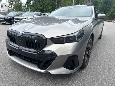 Used 2026 BMW i5 eDrive40 w/ M Sport Package AWD/4WD image 1