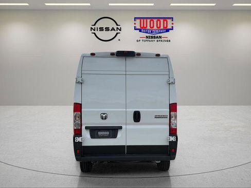 Used 2026 RAM ProMaster 2500 w/ Convenience Group FWD image 3