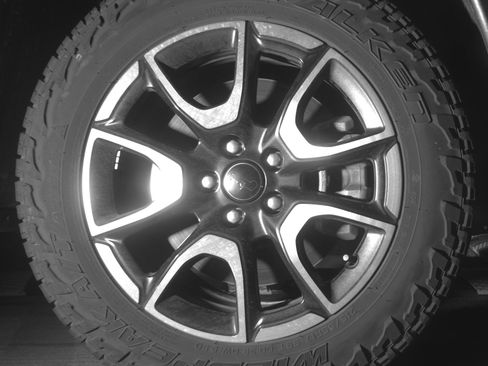 Used 2025 Jeep Compass Trailhawk image 13