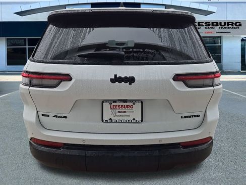 Used 2023 Jeep Grand Cherokee L Limited w/ Black Appearance Package image 6