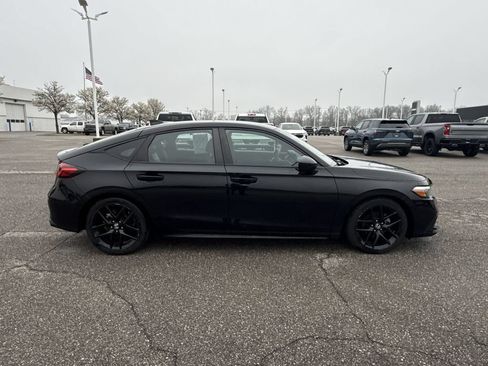 Used 2024 Honda Civic Sport image 9