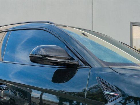 Used 2020 Lamborghini Urus image 30