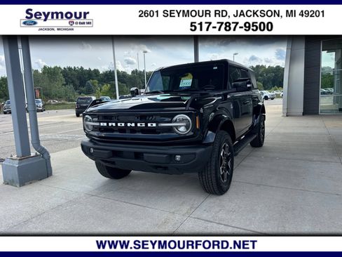 Certified 2024 Ford Bronco Outer Banks AWD/4WD image 1