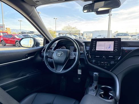 Used 2023 Toyota Camry SE image 22