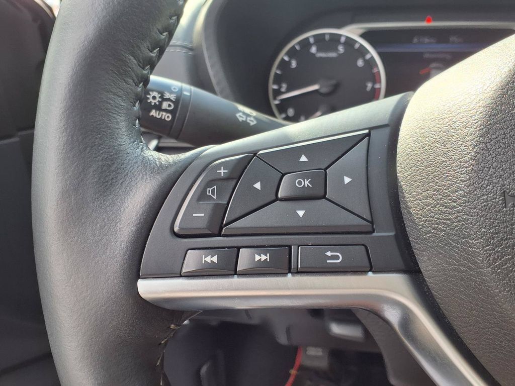Used 2025 Nissan Sentra SV w/ All-Weather Package FWD image 14