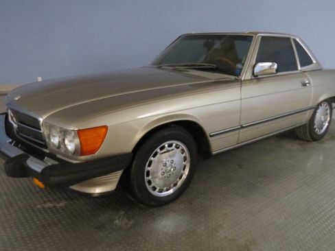 Used 1988 Mercedes-Benz 560 SL image 22