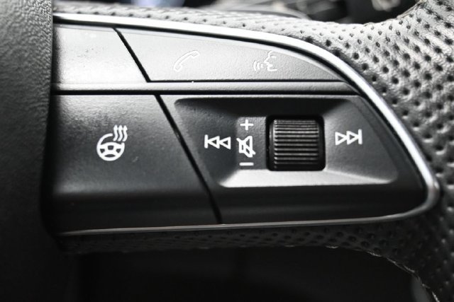 Used 2022 Audi SQ5 Premium Plus AWD/4WD image 25