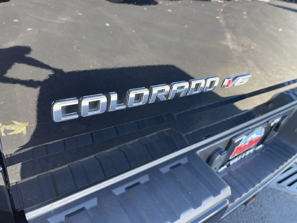 Used 2020 Chevrolet Colorado Z71 w/ Z71 Midnight Edition AWD/4WD image 30