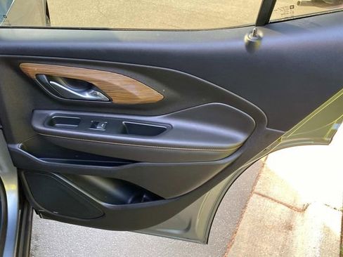 Used 2019 GMC Terrain SLE image 34