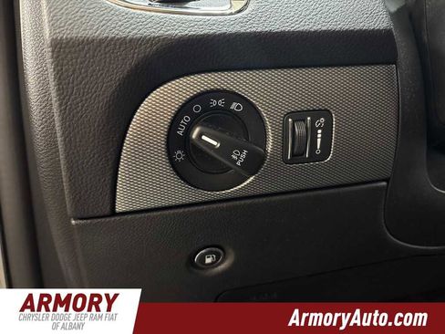 Used 2018 Dodge Durango GT image 11