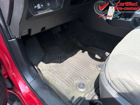 Used 2021 Toyota Tacoma SR5 RWD image 41