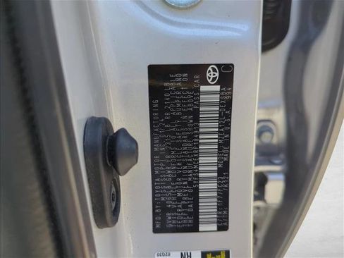 Used 2024 Toyota Corolla SE FWD image 30