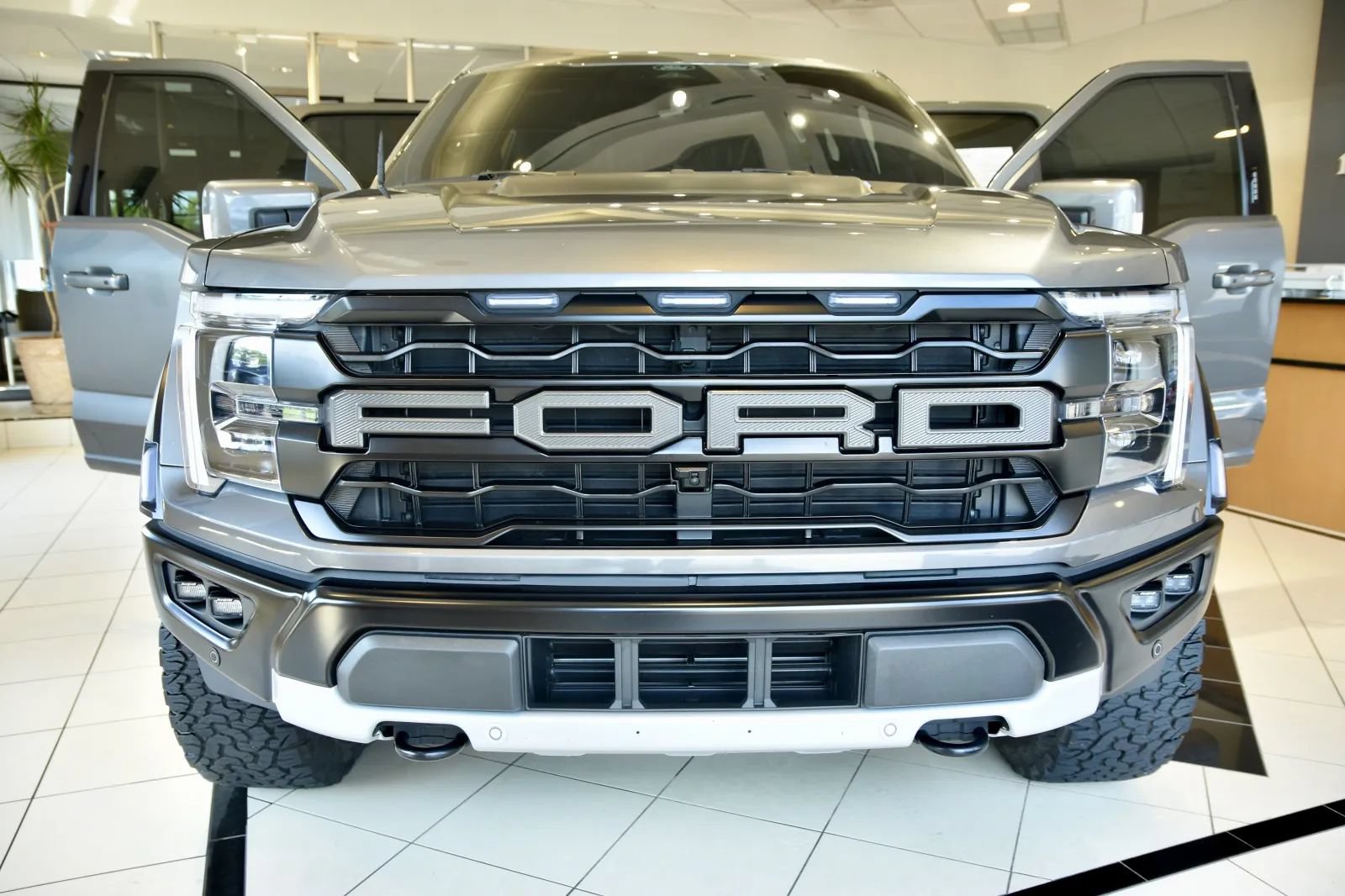 Used 2024 Ford F150 Raptor AWD/4WD image 2
