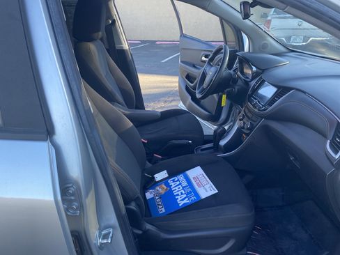 Used 2017 Chevrolet Trax LS w/ LPO, Cargo Package image 22