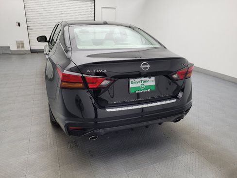 Used 2023 Nissan Altima 2.5 SV w/ SV Premium Package image 6