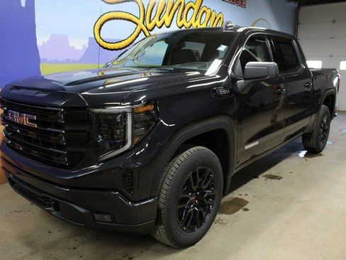 New 2026 GMC Sierra 1500 Elevation image 8