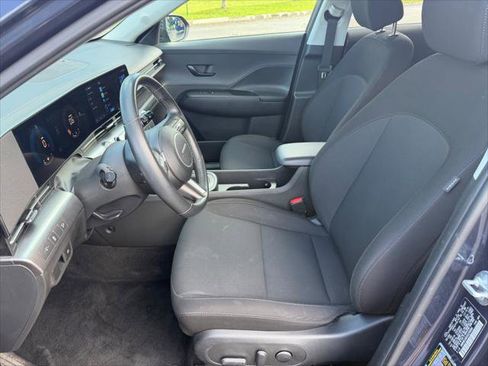Used 2025 Hyundai Kona SEL image 19
