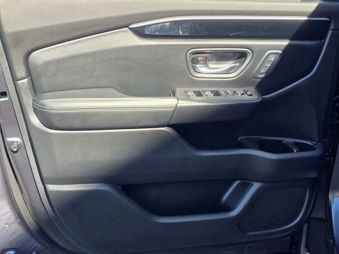 Certified 2025 Honda Pilot EX-L image 22