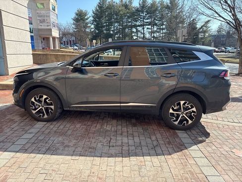 Certified 2024 Kia Sportage EX w/ EX Premium Package image 6