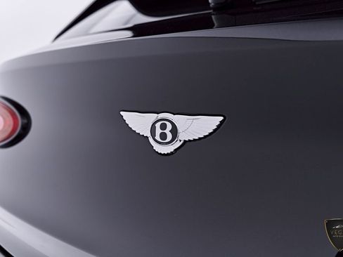 Used 2024 Bentley Bentayga AWD/4WD image 22