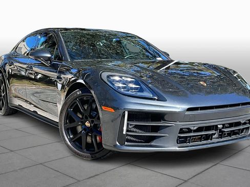 Used 2025 Porsche Panamera 4S image 3