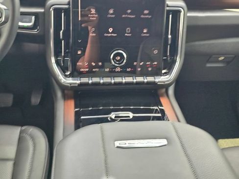 Used 2026 GMC Yukon Denali w/ Sun & Power Step Package RWD image 18