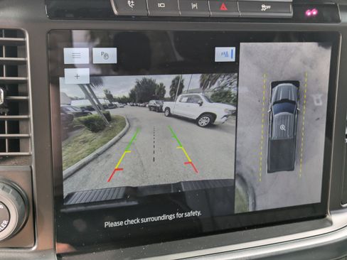 Used 2022 Ford F150 Limited image 37