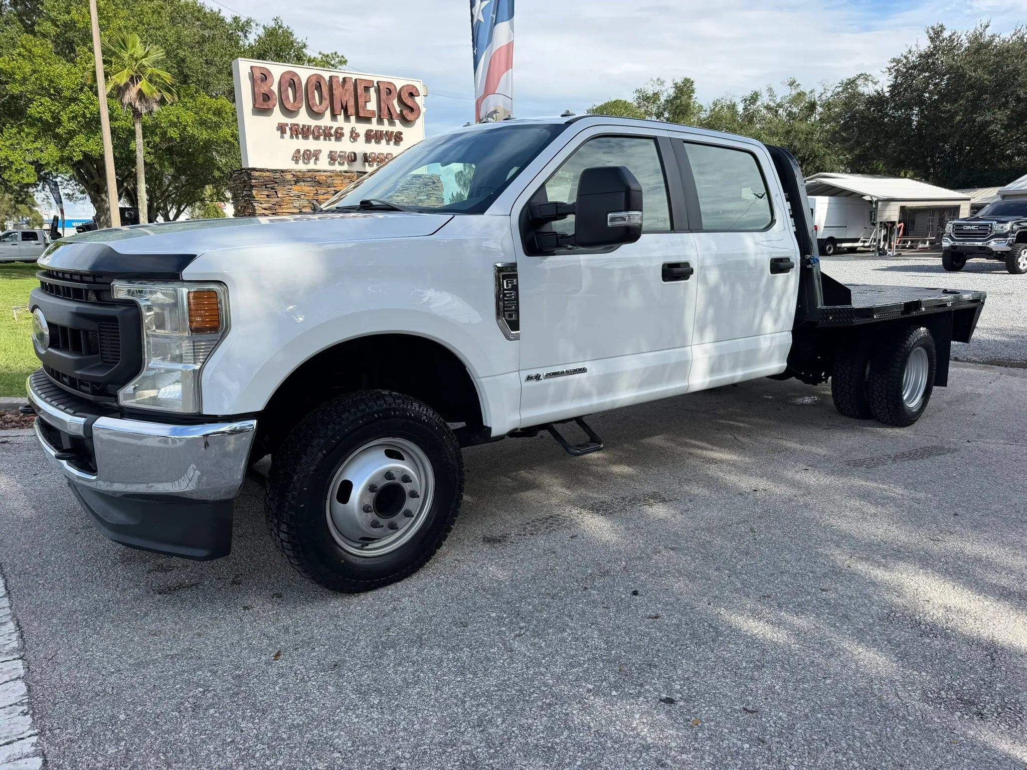 Used 2022 Ford F350 XL w/ Power Equipment Group AWD/4WD image 1