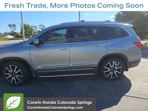 Used 2019 Honda Pilot Touring image 5