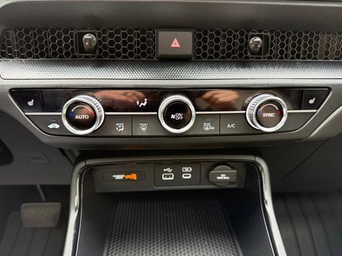 Used 2023 Honda CR-V EX image 21