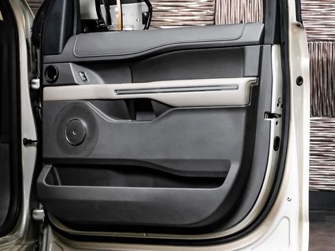 Used 2018 Ford Expedition Max XLT w/ Equipment Group 202A image 41