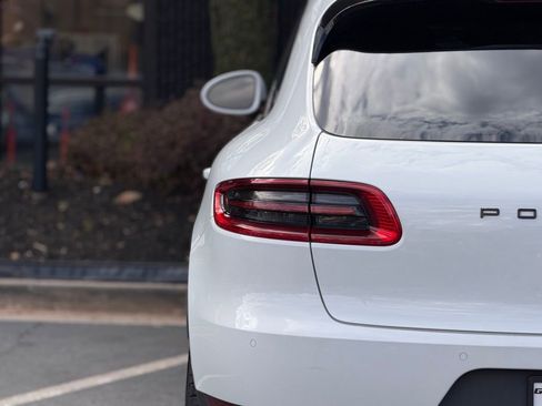 Used 2017 Porsche Macan S image 15