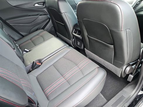 Used 2023 Chevrolet Equinox RS w/ LPO, Floor Liner Package image 11