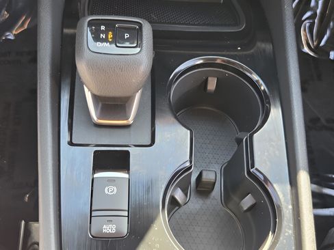 Used 2022 Nissan Rogue SV image 17